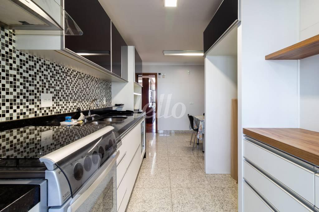 COZINHA de Apartamento à venda, Duplex com 300 m², 4 quartos e 4 vagas em Bela Aliança - São Paulo
