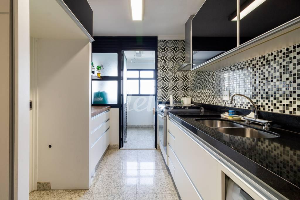 COZINHA de Apartamento à venda, Duplex com 300 m², 4 quartos e 4 vagas em Bela Aliança - São Paulo