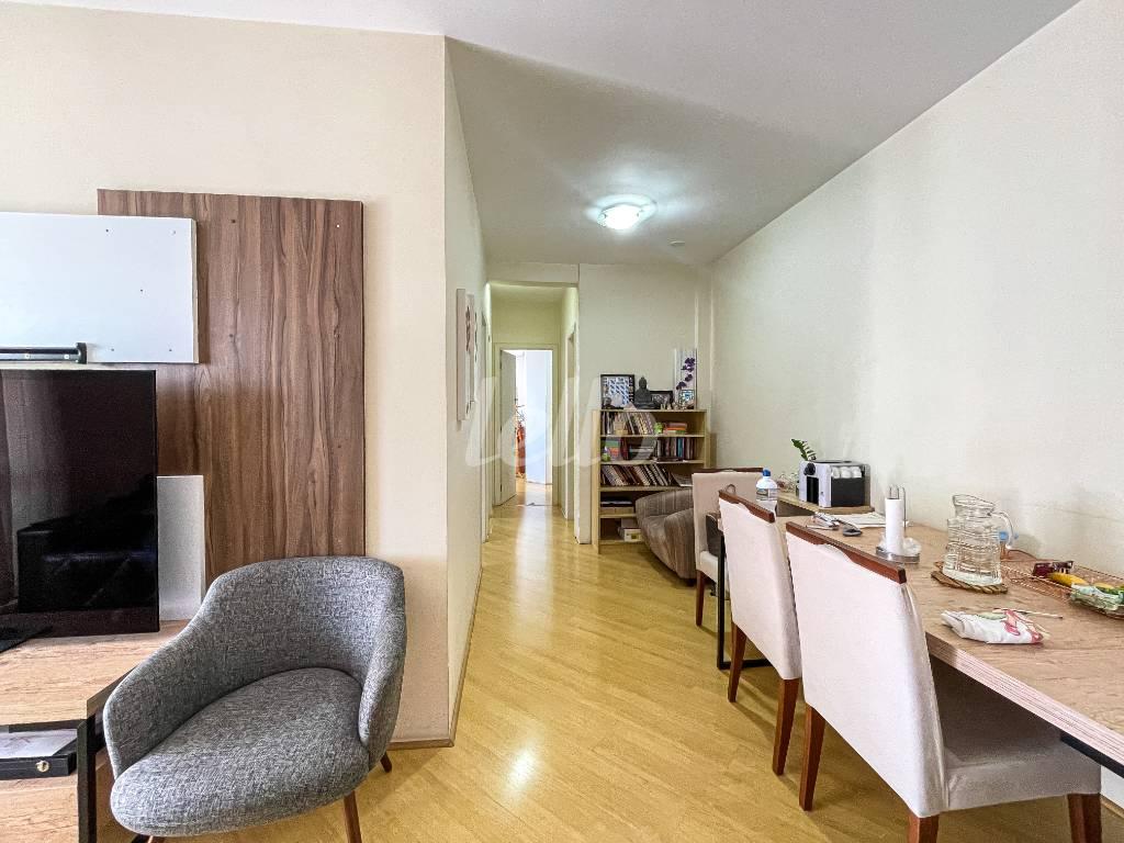 SALA DOIS AMBIENTES de Apartamento à venda, Padrão com 90 m², 3 quartos e 3 vagas em Mooca - São Paulo