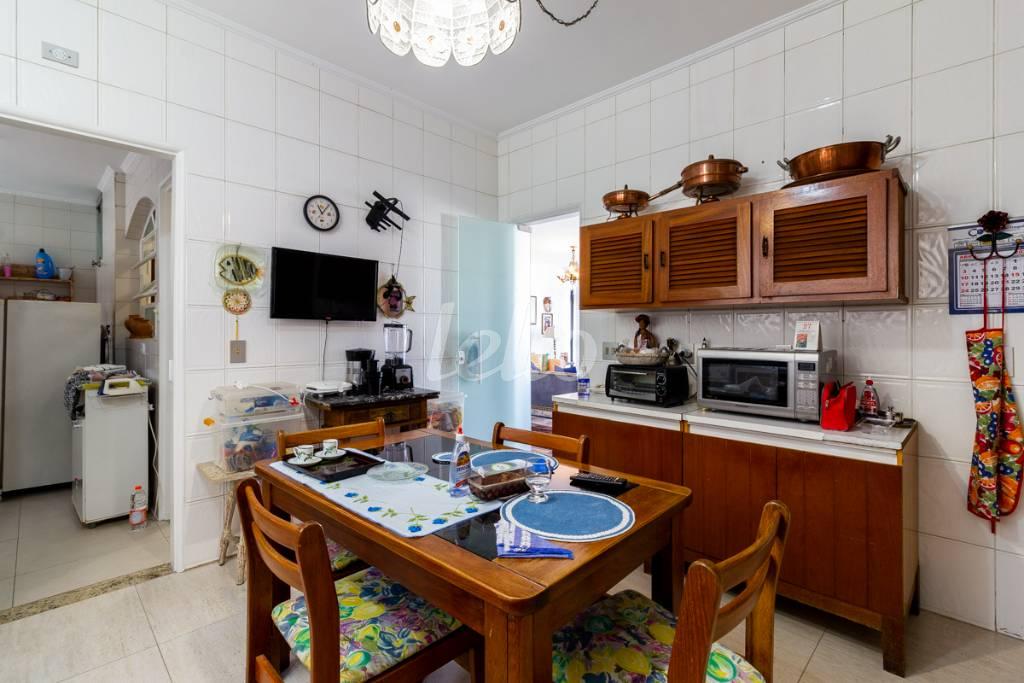 COZINHA de Apartamento para alugar, Padrão com 190 m², e 1 vaga em Pinheiros - São Paulo