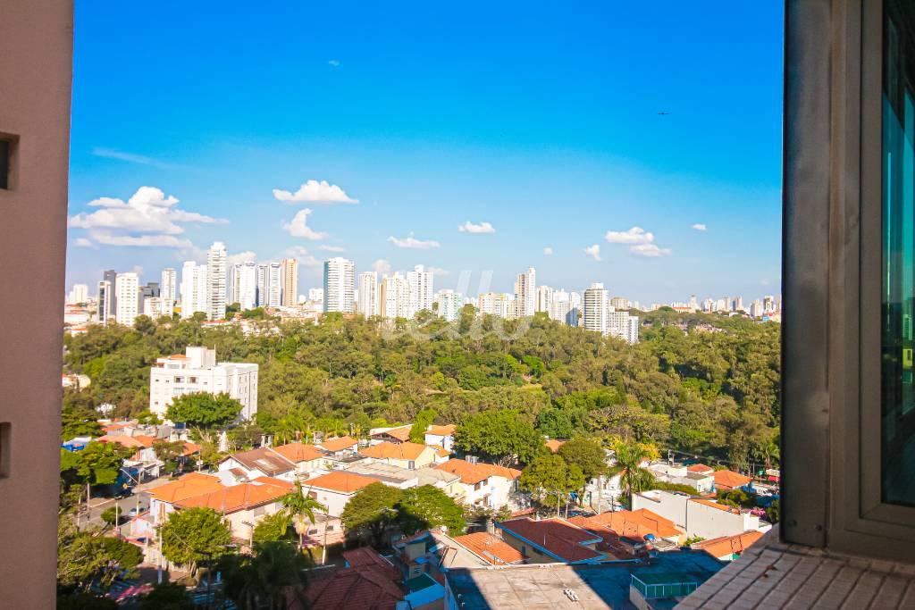 VISTA de Apartamento à venda, Padrão com 163 m², 3 quartos e 3 vagas em Aclimação - São Paulo