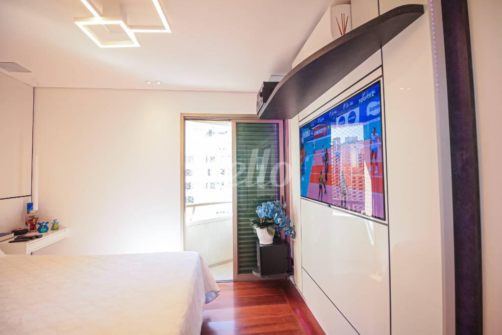 QUARTO 2 de Apartamento à venda, Padrão com 163 m², 3 quartos e 3 vagas em Aclimação - São Paulo