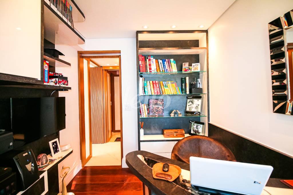 QUARTO 4 de Apartamento à venda, Padrão com 163 m², 3 quartos e 3 vagas em Aclimação - São Paulo