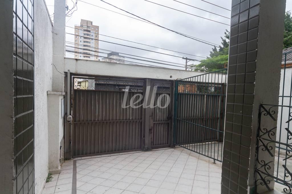 GARAGEM de Casa para alugar, sobrado com 350 m², e 2 vagas em Alto da Moóca - São Paulo
