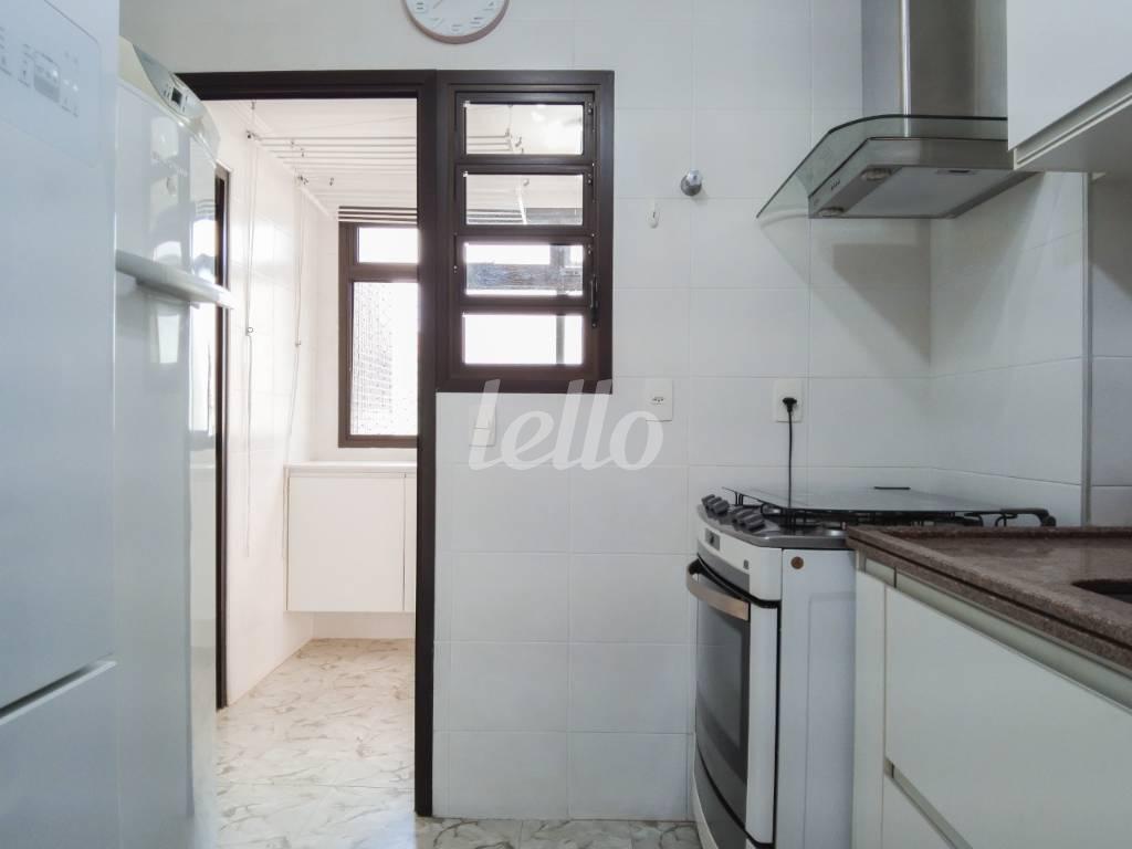 COZINHA de Apartamento à venda, Padrão com 96 m², 3 quartos e 2 vagas em Vila Romana - São Paulo