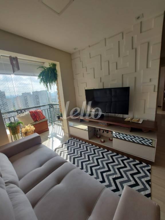 SALA DOIS AMBIENTES de Apartamento à venda, Padrão com 51 m², 2 quartos e 1 vaga em Vila Bela - São Paulo