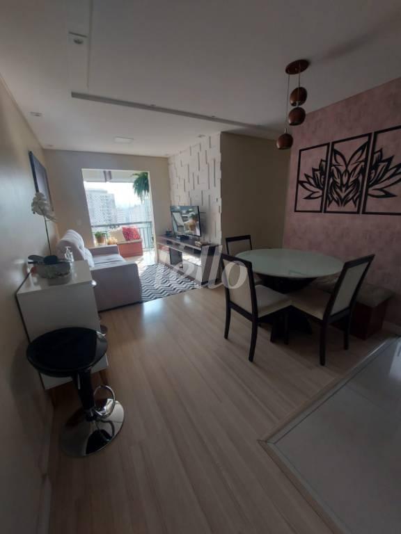 SALA DOIS AMBIENTES de Apartamento à venda, Padrão com 51 m², 2 quartos e 1 vaga em Vila Bela - São Paulo