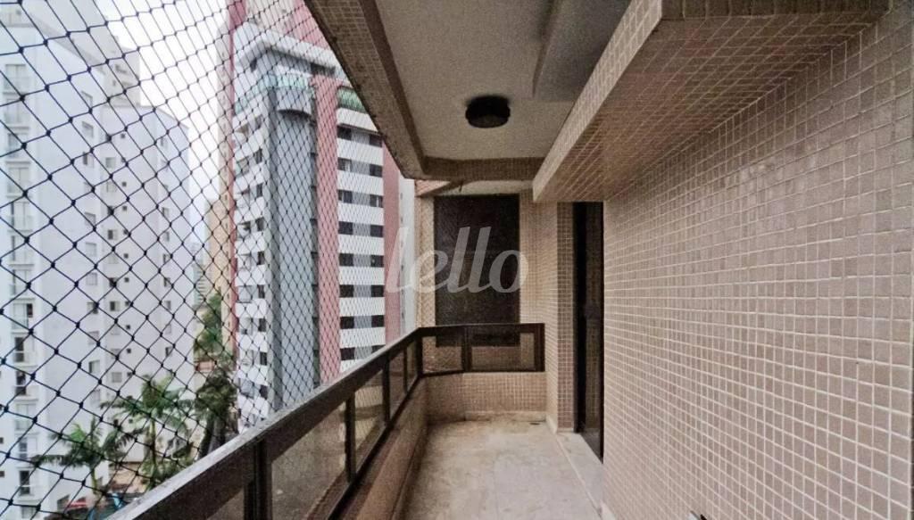 29 VARANDA de Apartamento à venda, Padrão com 354 m², 5 quartos e 4 vagas em Santana - São Paulo