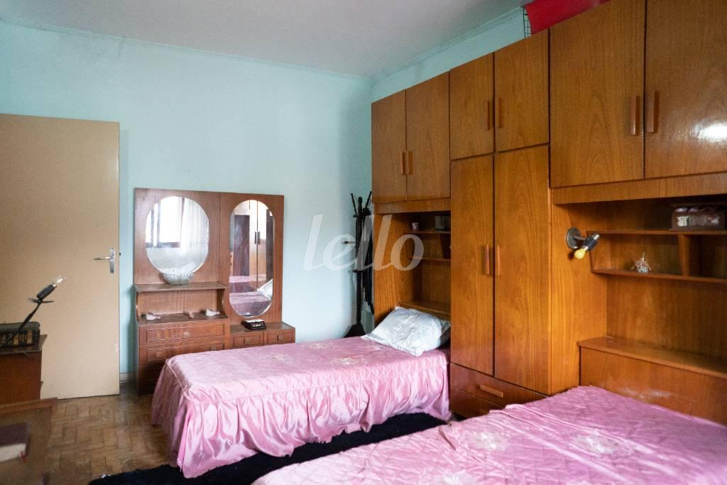 DORMITÓRIO de Casa à venda, sobrado com 200 m², 3 quartos e 4 vagas em Campestre - Santo André