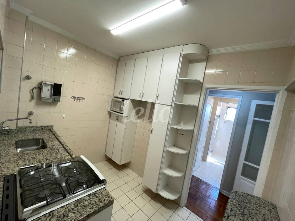 COZINHA de Apartamento à venda, Padrão com 72 m², 3 quartos e 1 vaga em Jardins - São Paulo
