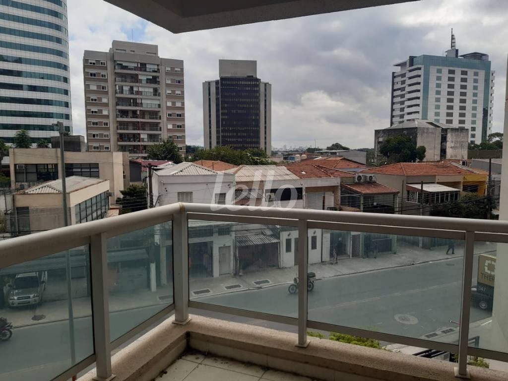 SACADA de Sala / Conjunto para alugar, Padrão com 40 m², e 1 vaga em Pinheiros - São Paulo