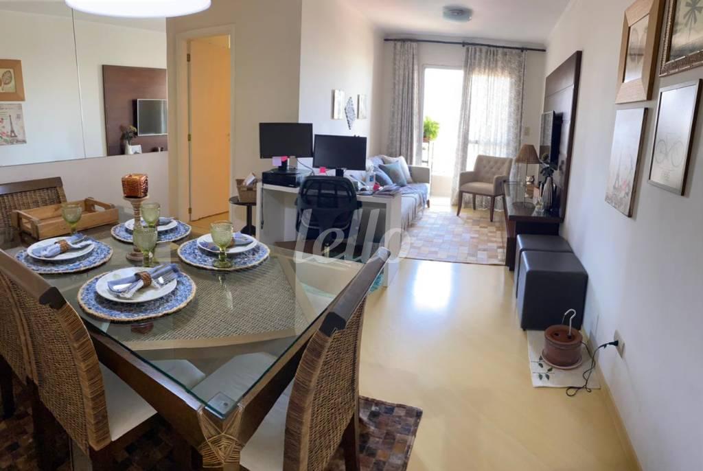 SALA de Apartamento à venda, Padrão com 74 m², 2 quartos e 1 vaga em Gopouva - Guarulhos