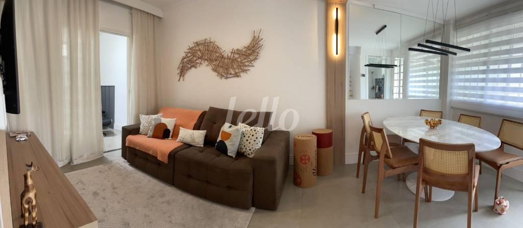 SALA de Casa à venda, sobrado com 100 m², 2 quartos e 2 vagas em Utinga - Santo André