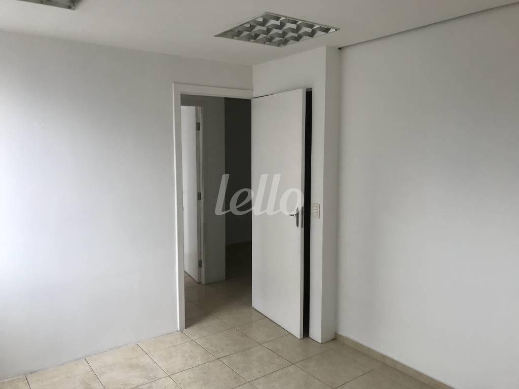 SALA 01 de Sala / Conjunto para alugar, Padrão com 33 m², e 1 vaga em Vila Pompeia - São Paulo