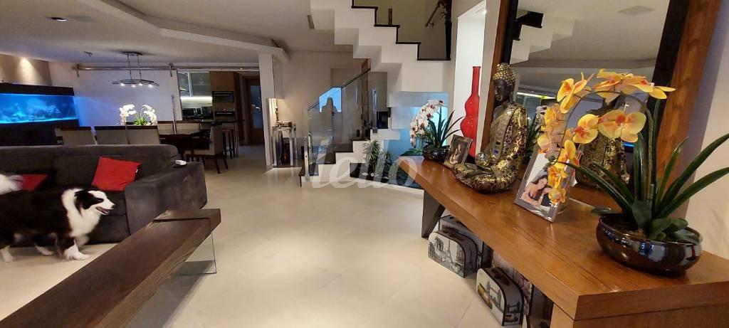 LIVING de Apartamento à venda, Duplex com 260 m², 4 quartos e 6 vagas em Vila Caminho do Mar - São Bernardo do Campo