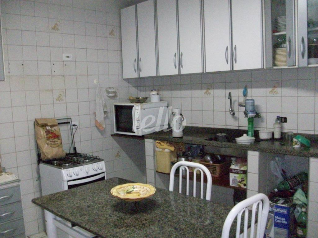 COZINHA de Casa à venda, sobrado com 277 m², 5 quartos e 3 vagas em Vila Diva - São Paulo