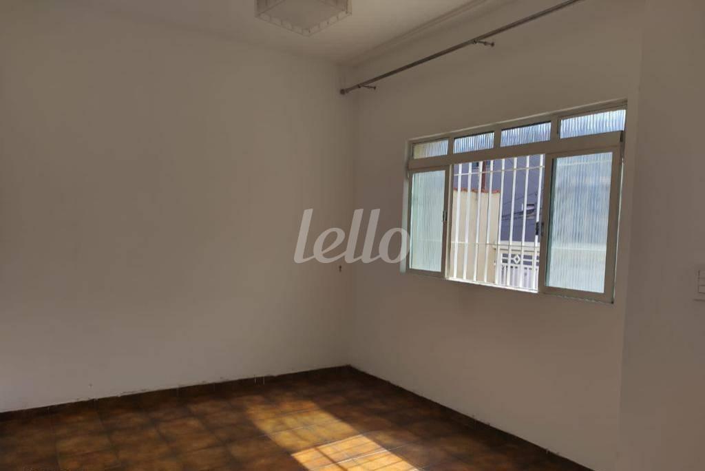 SALA DOIS AMBIENTES de Casa à venda, térrea com 58 m², 2 quartos e 2 vagas em Vila Moreira - São Paulo