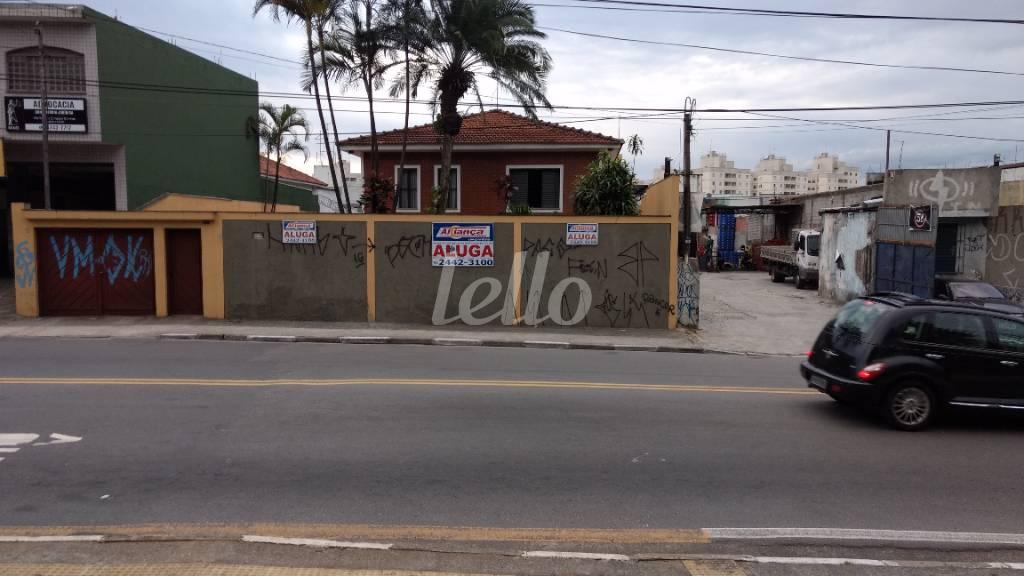 FACHADA de Área / Terreno à venda, Padrão com 1389 m², e em Vila Flórida - Guarulhos