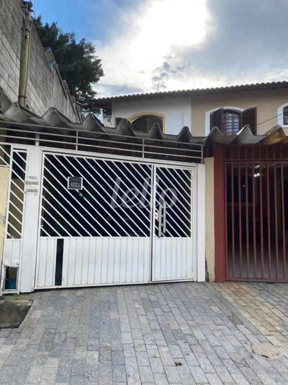 FACHADA de Casa à venda, sobrado com 170 m², 4 quartos e 2 vagas em Jardim Santa Mena - Guarulhos