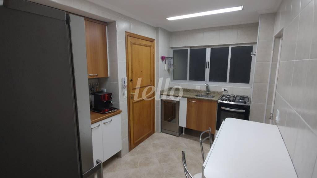 COZINHA de Apartamento à venda, Padrão com 114 m², 3 quartos e 1 vaga em Jardim Paulista - São Paulo