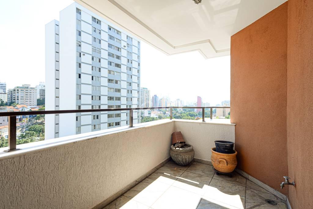 VARANDA de Apartamento à venda, Padrão com 103 m², 3 quartos e 2 vagas em Santa Cecília - São Paulo