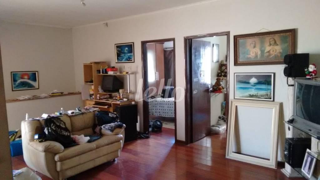 SALA PISO SUPERIOR de Casa à venda, sobrado com 133 m², 2 quartos e 4 vagas em Vila Valparaíso - Santo André
