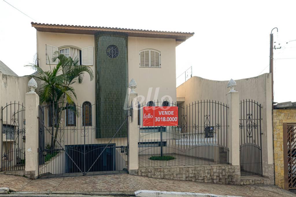FACHADA de Casa à venda, sobrado com 301 m², 5 quartos e 5 vagas em Vila Darli - São Paulo