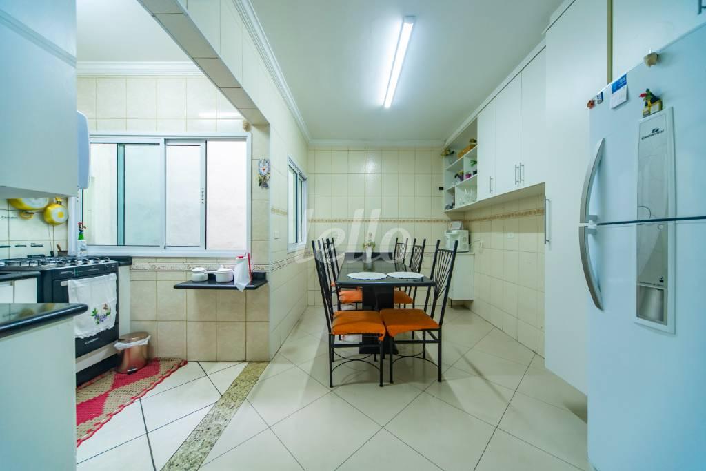COZINHA de Apartamento à venda, cobertura - Padrão com 166 m², 4 quartos e 2 vagas em Jardim - Santo André