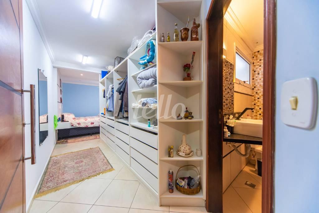 QUARTO4 de Apartamento à venda, cobertura - Padrão com 166 m², 4 quartos e 2 vagas em Jardim - Santo André