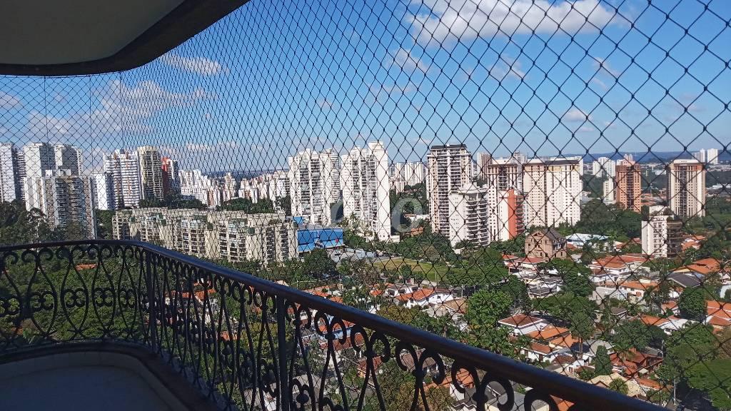 SACADA SUÍTE 3 de Apartamento para alugar, Padrão com 329 m², 4 quartos e 3 vagas em Santo Amaro - São Paulo