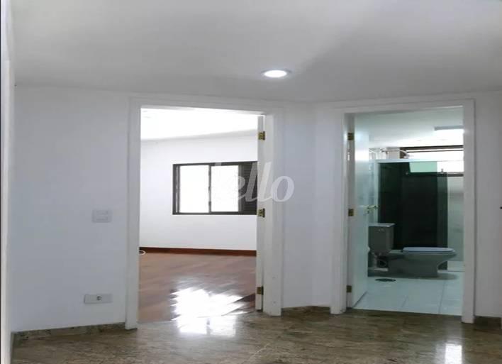 SUITE de Apartamento à venda, Padrão com 123 m², 3 quartos e 2 vagas em Vila Regente Feijó - São Paulo
