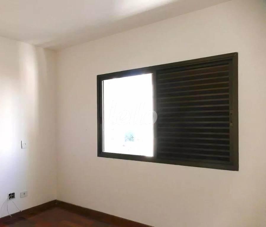 DORMITORIO de Apartamento à venda, Padrão com 123 m², 3 quartos e 2 vagas em Vila Regente Feijó - São Paulo