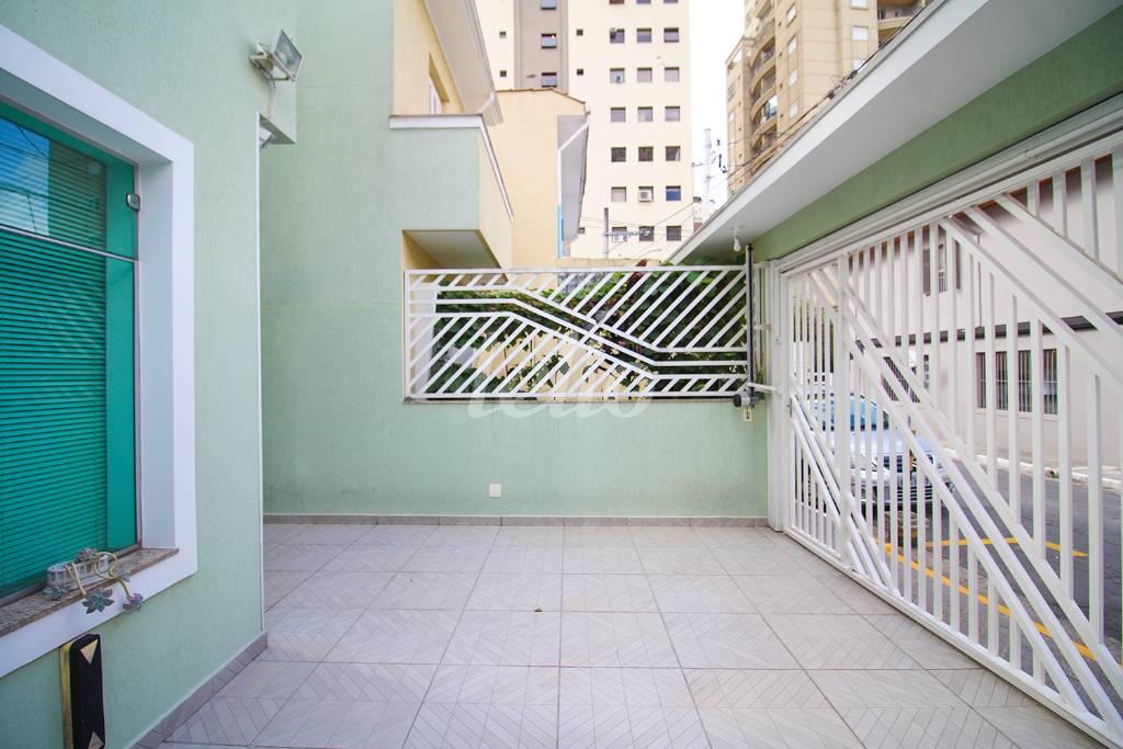 GARAGEM de Casa para alugar, sobrado com 120 m², e 2 vagas em Vila Nova Conceição - São Paulo