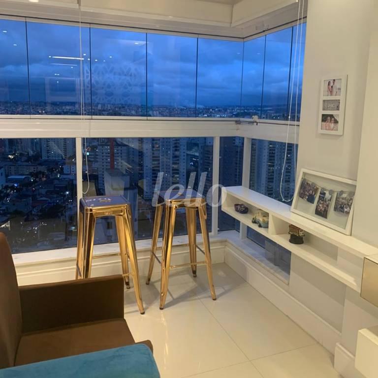 SALA de Apartamento à venda, cobertura - Padrão com 136 m², 3 quartos e 3 vagas em Vila Gilda - Santo André