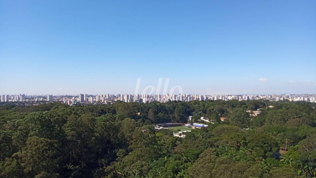 VISTA SACADA SUÍTE 3 de Apartamento à venda, Duplex com 609 m², 5 quartos e 4 vagas em Santo Amaro - São Paulo