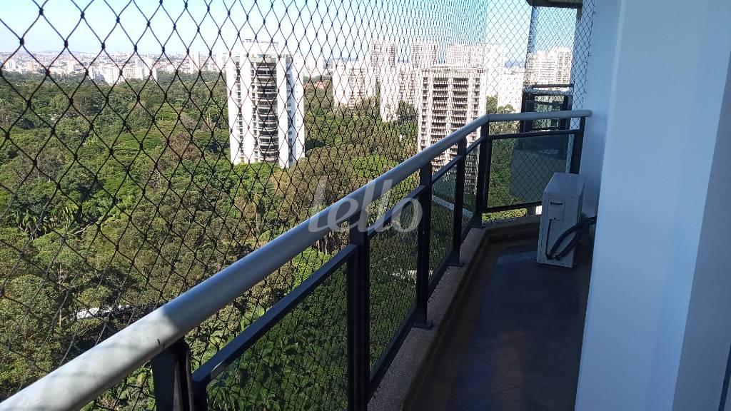 SACADA SUÍTE 4 - MASTER de Apartamento à venda, Duplex com 609 m², 5 quartos e 4 vagas em Santo Amaro - São Paulo