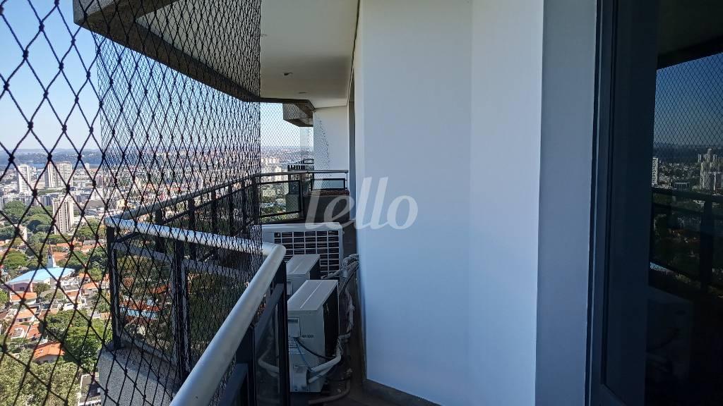 VARANDA SALAS de Apartamento à venda, Duplex com 609 m², 5 quartos e 4 vagas em Santo Amaro - São Paulo