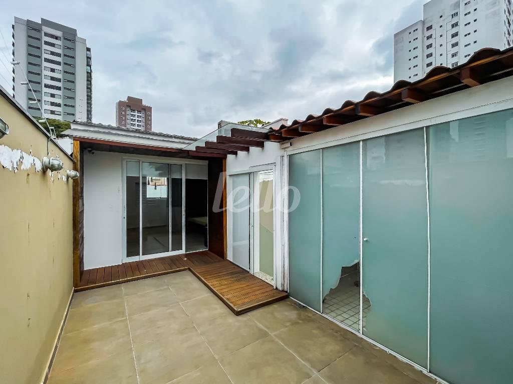 TERCEIRO ANDAR DA CASA de Casa à venda, sobrado com 166 m², 5 quartos e 2 vagas em Chácara Inglesa - São Paulo