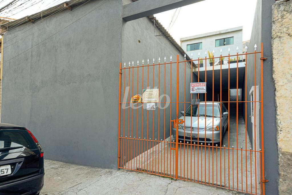 ENTRADA de Casa à venda, sobrado com 410 m², 2 quartos e 3 vagas em Vila Guilherme - São Paulo