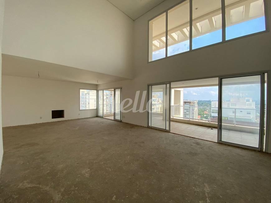 SALA de Apartamento à venda, cobertura - Padrão com 606 m², 4 quartos e 5 vagas em Campo Belo - São Paulo