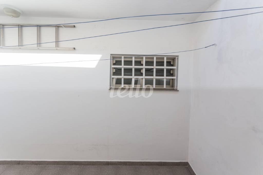 QUARTO DE SERVIÇO de Casa à venda, térrea com 197 m², 3 quartos e 3 vagas em Vila Dayse - São Bernardo do Campo