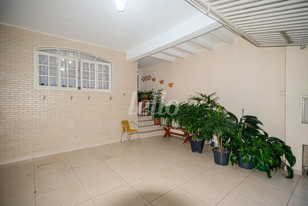 ENTRADA de Casa à venda, sobrado com 180 m², 3 quartos e 2 vagas em Jardim Avelino - São Paulo