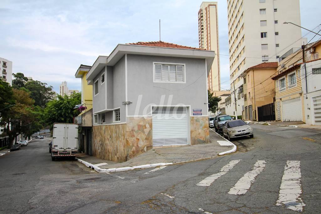 FACHADA de Casa à venda, sobrado com 240 m², 3 quartos e 4 vagas em Parque da Mooca - São Paulo