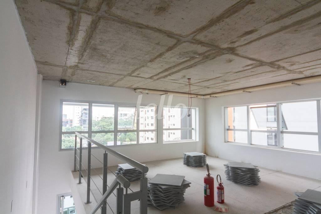 MEZANINO de Sala / Conjunto para alugar, Duplex com 100 m², e 2 vagas em Sumarezinho - São Paulo