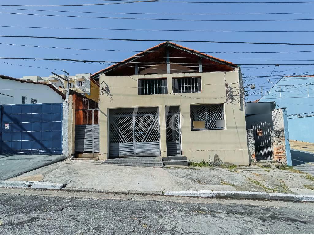FACHADA de Casa à venda, sobrado com 440 m², 7 quartos e 1 vaga em Vila Lúcia - São Paulo