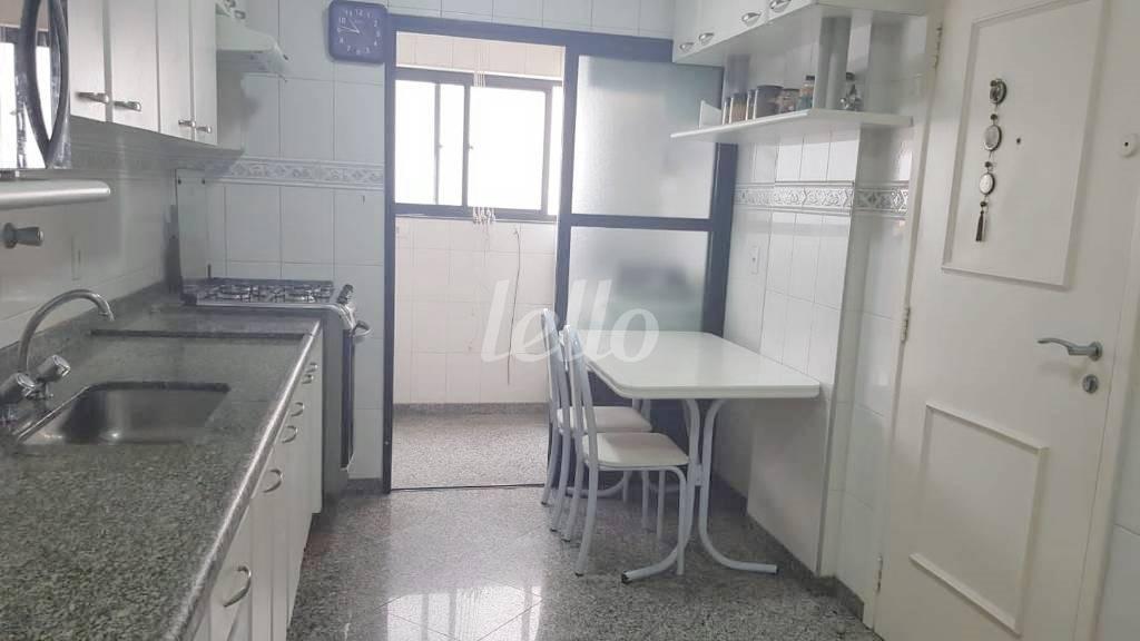 COZINHA de Apartamento à venda, Padrão com 105 m², 3 quartos e 2 vagas em Água Fria - São Paulo