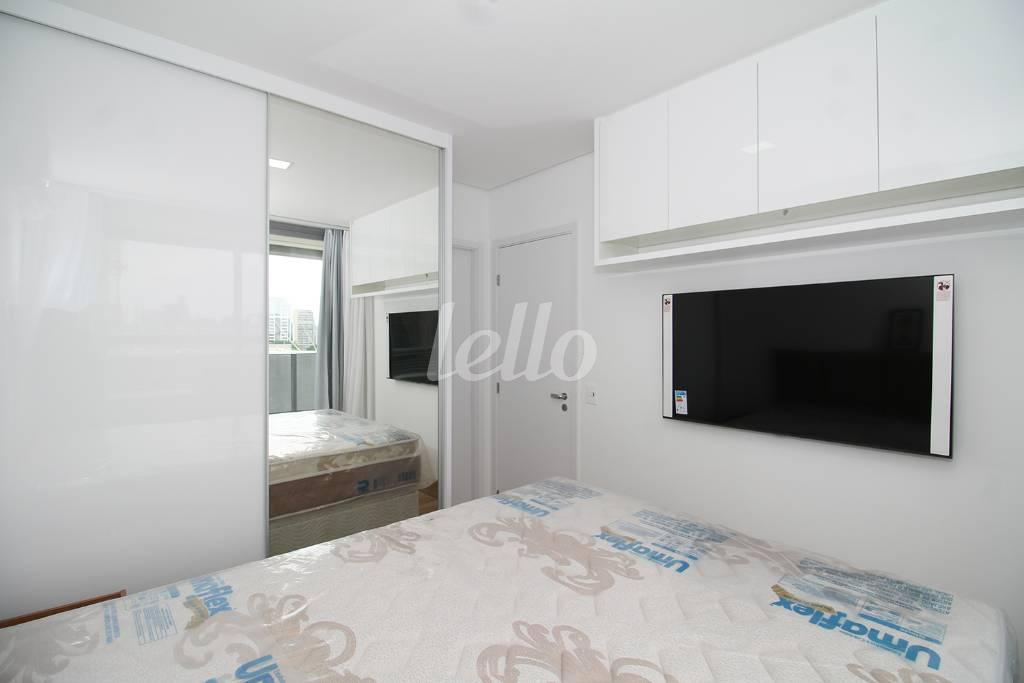 DORMITÓRIO de Apartamento para alugar, Studio com 40 m², 1 quarto e 1 vaga em Pinheiros - São Paulo