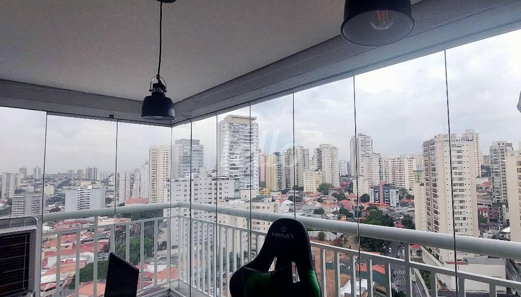 VISTA de Apartamento à venda, Padrão com 68 m², 2 quartos e 2 vagas em Chácara Inglesa - São Paulo