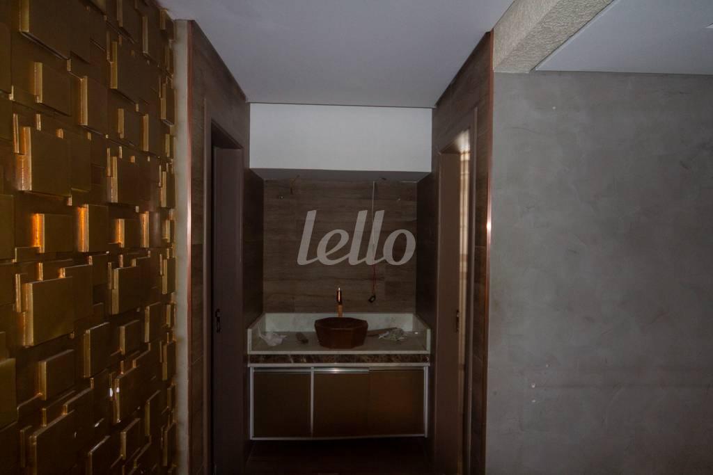 LAVATÓRIO de Sala / Conjunto para alugar, Padrão com 108 m², e 1 vaga em Água Branca - São Paulo