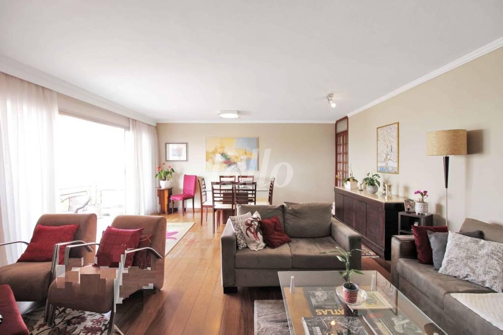SALA de Apartamento à venda, Padrão com 142 m², 3 quartos e 2 vagas em Vila Congonhas - São Paulo